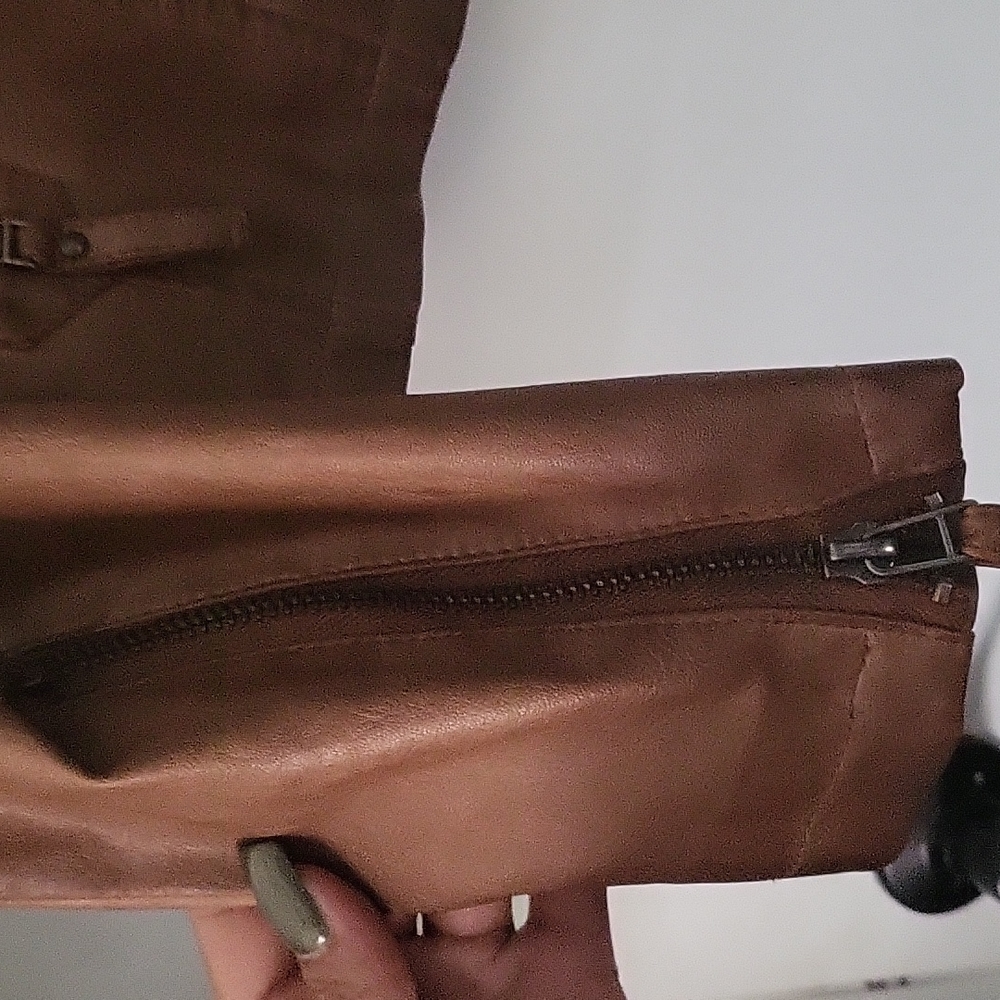 Jacket - Picture 4 of 5